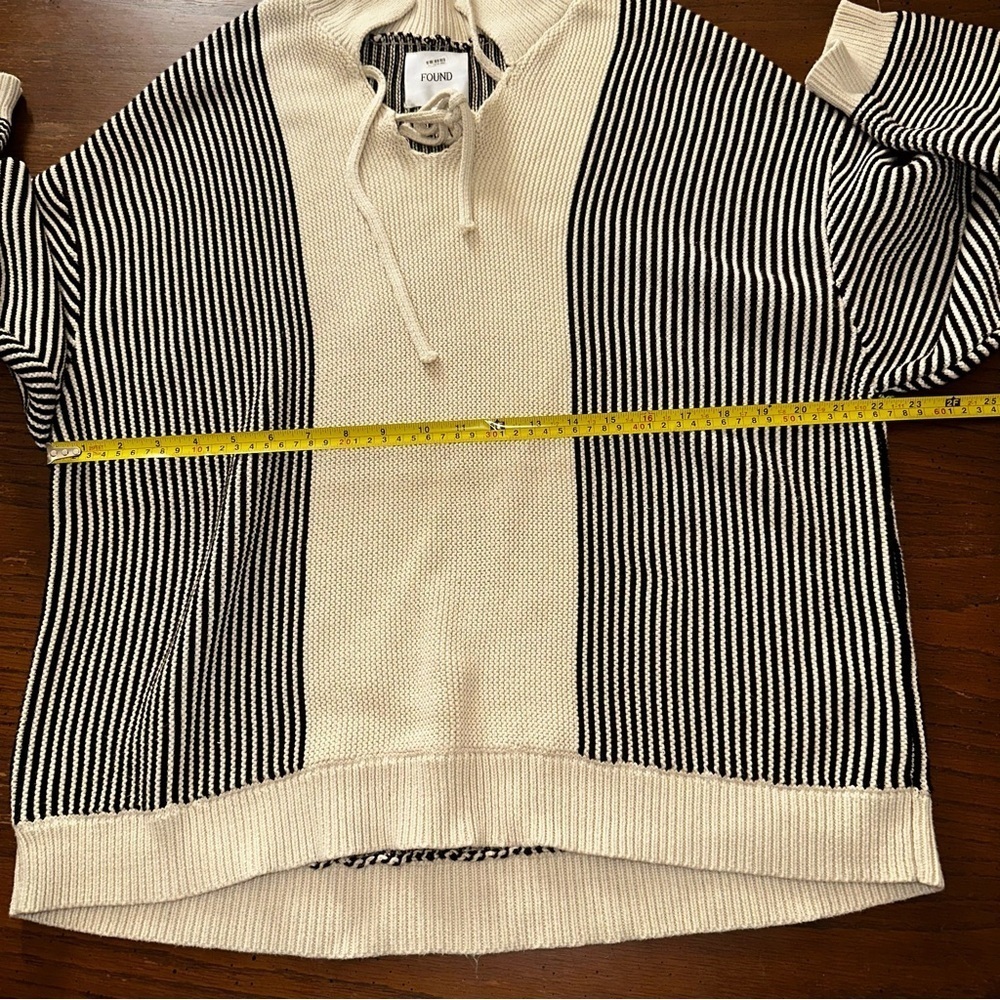 Found men’s TABAS TIE KNIT COLLARED SWEATER
in cream S - Picture 3 of 11